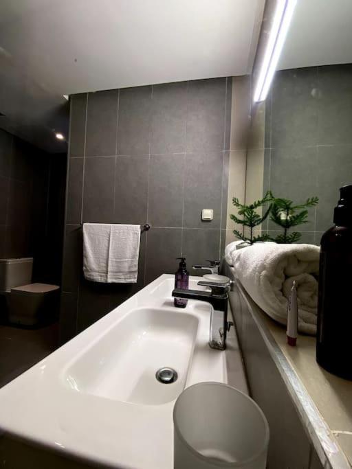 Luxurious Golf & Sea View Beach Apartment With Pool Access - Tamourrit, Taghazout Bay Exterior photo